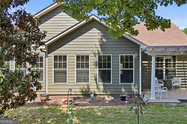 424 Larkspur Drive, Canton, GA 30114
