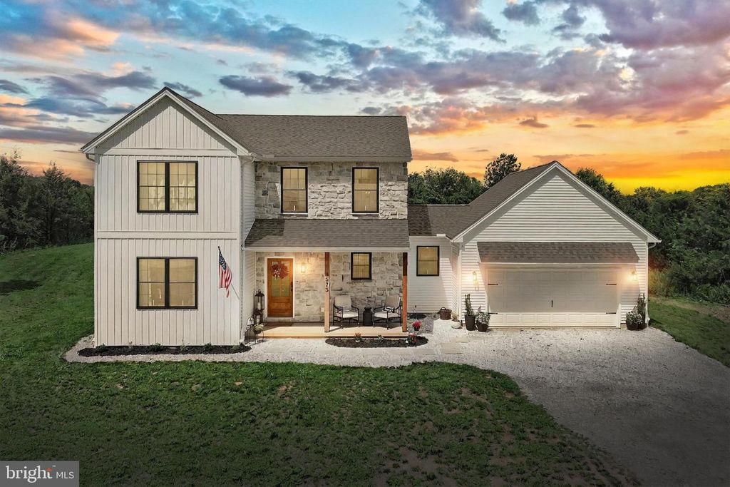 4575 LEWISBERRY RD, York, PA 17404