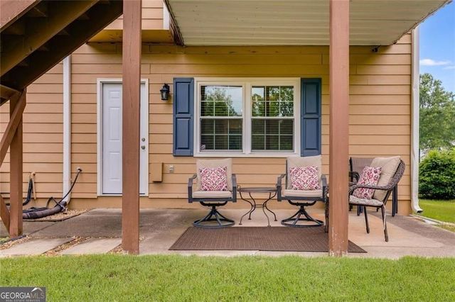 638 Oberlochen Way, Douglasville, GA 30134