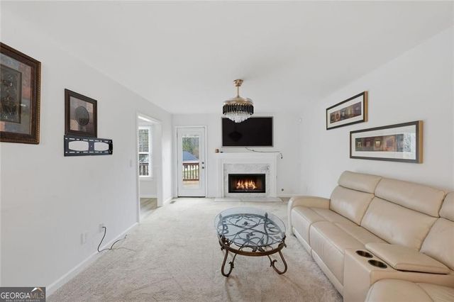 638 Oberlochen Way, Douglasville, GA 30134