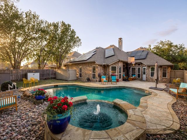 8717 Falcon Crest Drive, Mckinney, TX 75072