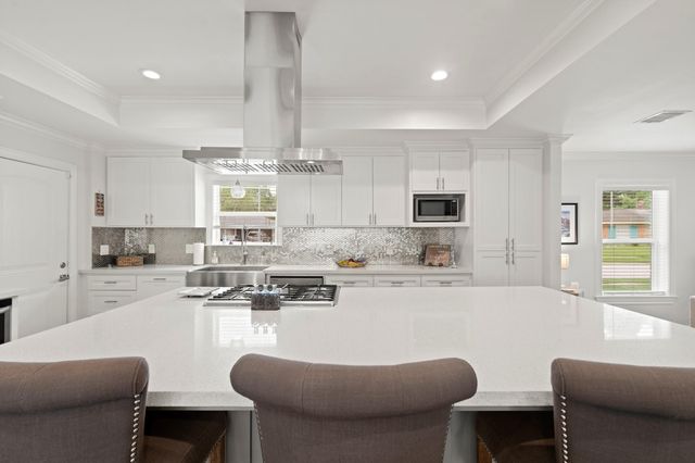 5451 Stillbrooke Drive, Houston, TX 77096