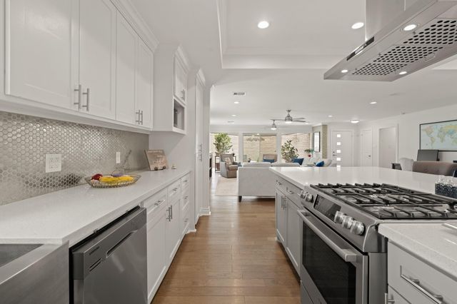 5451 Stillbrooke Drive, Houston, TX 77096