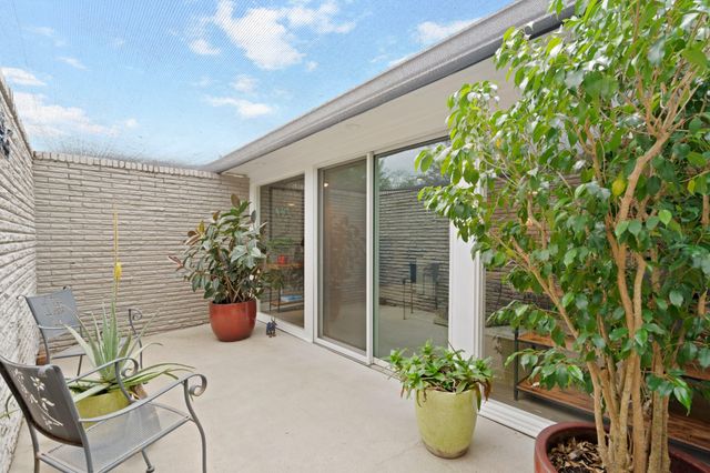 5451 Stillbrooke Drive, Houston, TX 77096