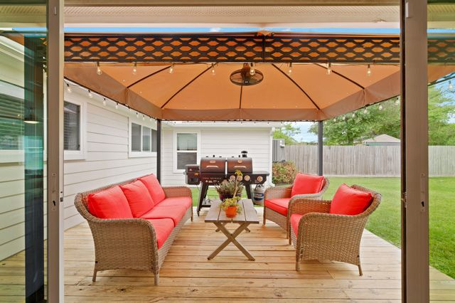 5451 Stillbrooke Drive, Houston, TX 77096