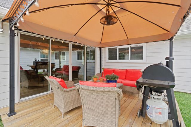 5451 Stillbrooke Drive, Houston, TX 77096