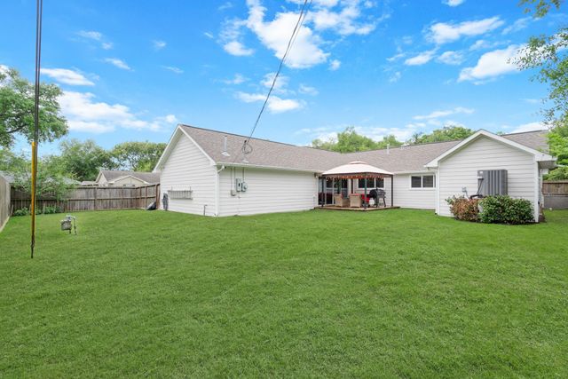 5451 Stillbrooke Drive, Houston, TX 77096