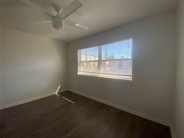 4927 San Jacinto Street 114, Dallas, TX 75206