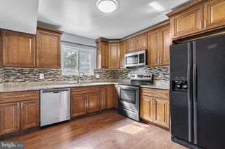 32 ANNA CT #281, Gaithersburg, MD 20877