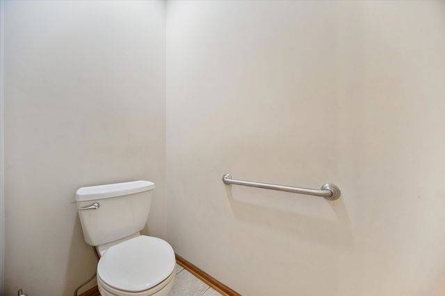 15142 Clearview Lane, Urbandale, IA 50323