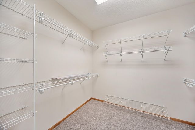 15142 Clearview Lane, Urbandale, IA 50323