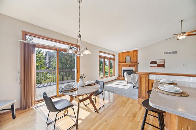 15142 Clearview Lane, Urbandale, IA 50323