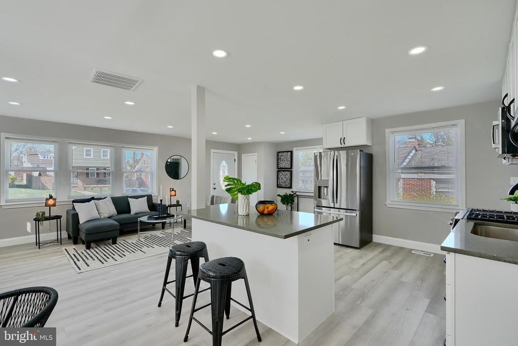 5805 KEY AVE, Baltimore, MD 21215