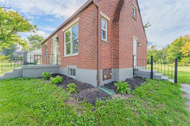 3869 Kemp Road, Beavercreek, OH 45431