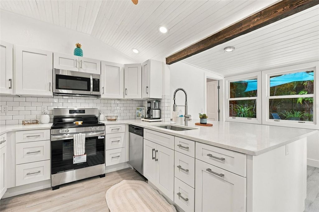 Image 18 of property listing at 109 DOLLY STREET, Punta Gorda, FL 33950