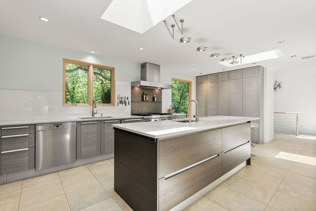 169 Hickory Rd, Weston, MA 02493