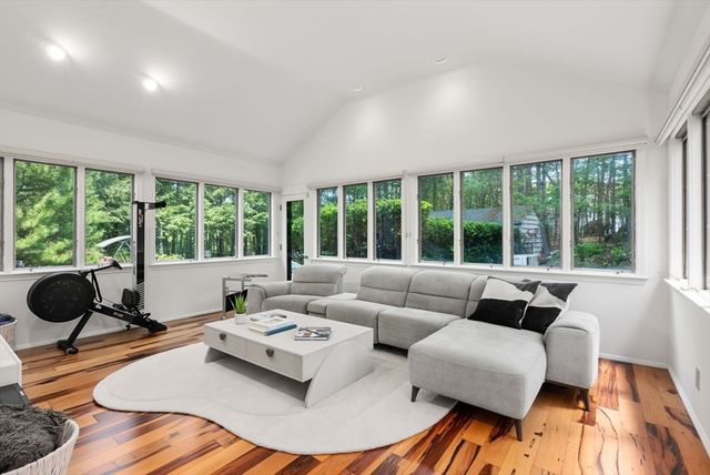 169 Hickory Rd, Weston, MA 02493