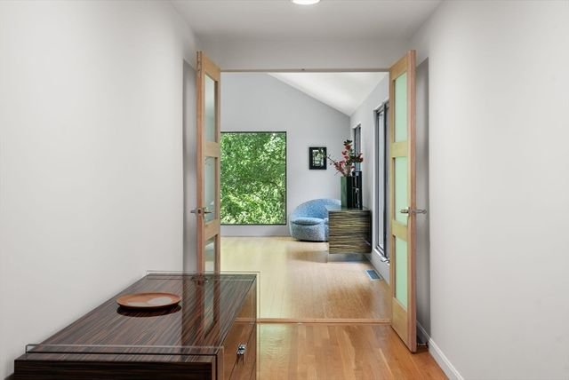 169 Hickory Rd, Weston, MA 02493