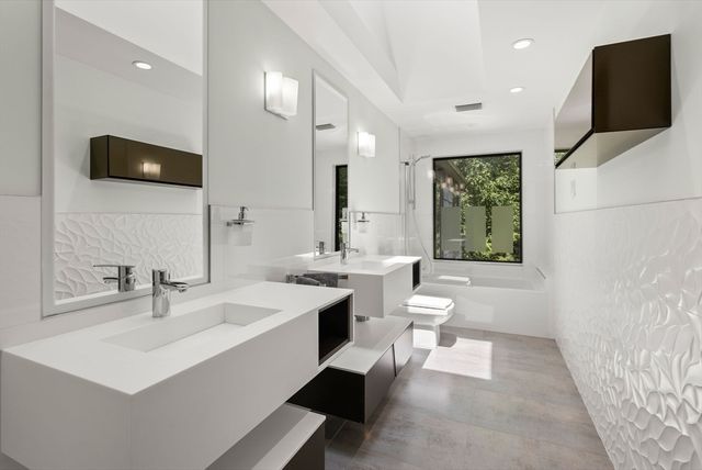 169 Hickory Rd, Weston, MA 02493