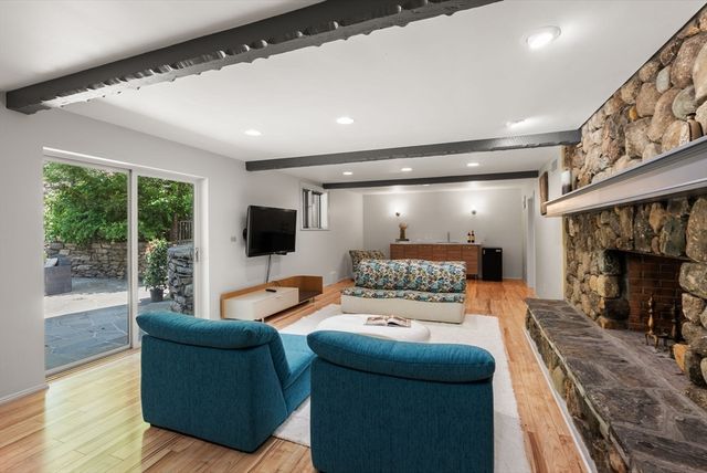 169 Hickory Rd, Weston, MA 02493