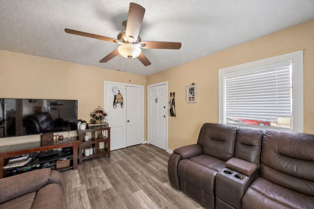 2928 Aster Street, Dallas, TX 75211 — photo 4