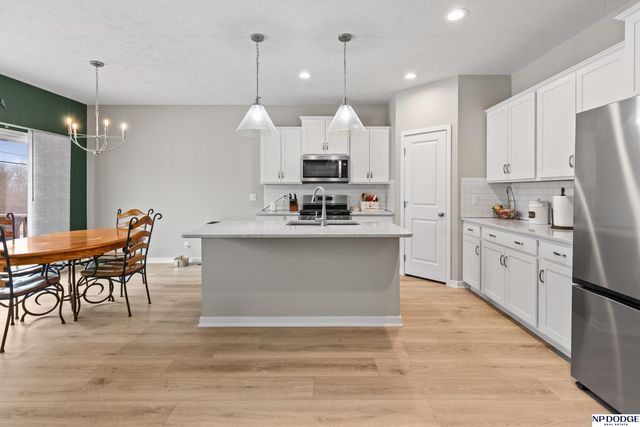 10452 S 113th Street, Papillion, NE 68046