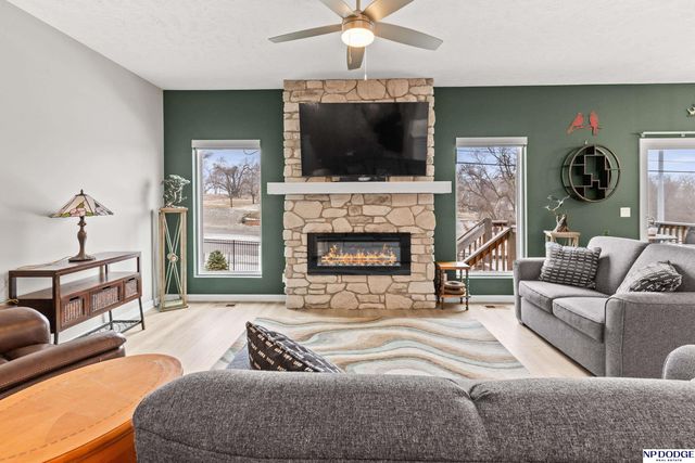 10452 S 113th Street, Papillion, NE 68046