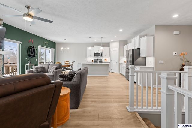 10452 S 113th Street, Papillion, NE 68046