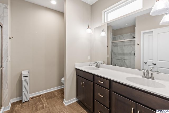 10452 S 113th Street, Papillion, NE 68046