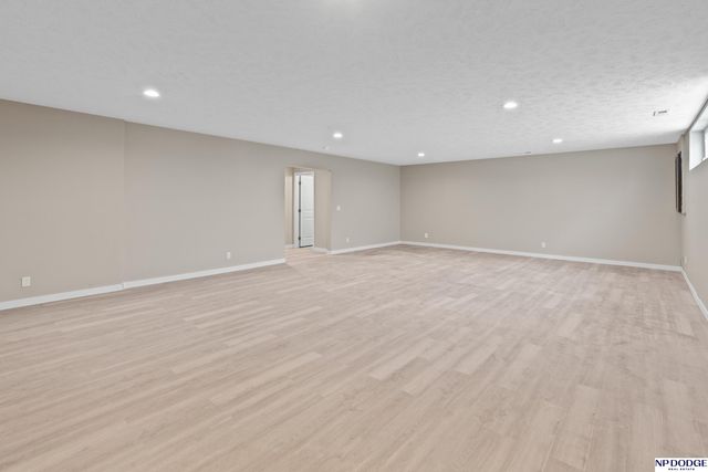 10452 S 113th Street, Papillion, NE 68046