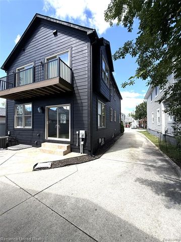 916 Ruffner Avenue, Birmingham, MI 48009
