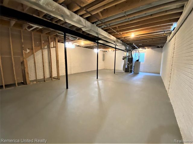 916 Ruffner Avenue, Birmingham, MI 48009