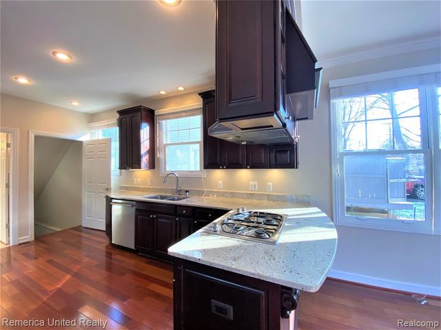 916 Ruffner Avenue, Birmingham, MI 48009