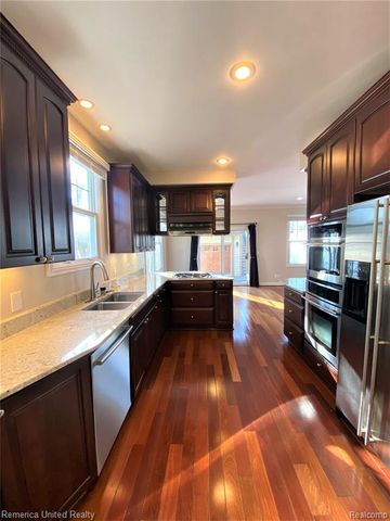 916 Ruffner Avenue, Birmingham, MI 48009