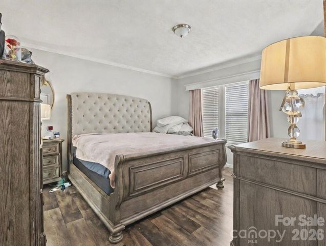 1796 Pilot Mountain Road, Hendersonville, NC 28792