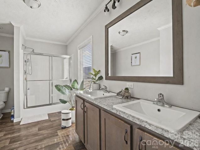 1796 Pilot Mountain Road, Hendersonville, NC 28792