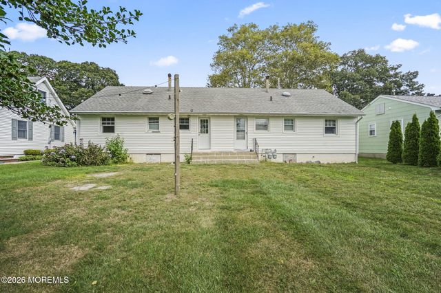 1122 Pine Bluff Avenue, Point Pleasant, NJ 08742