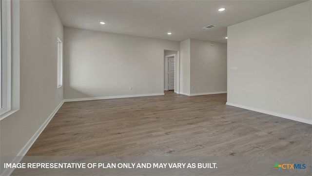 390 BARRON ESTATE Drive, Lockhart, TX 78644