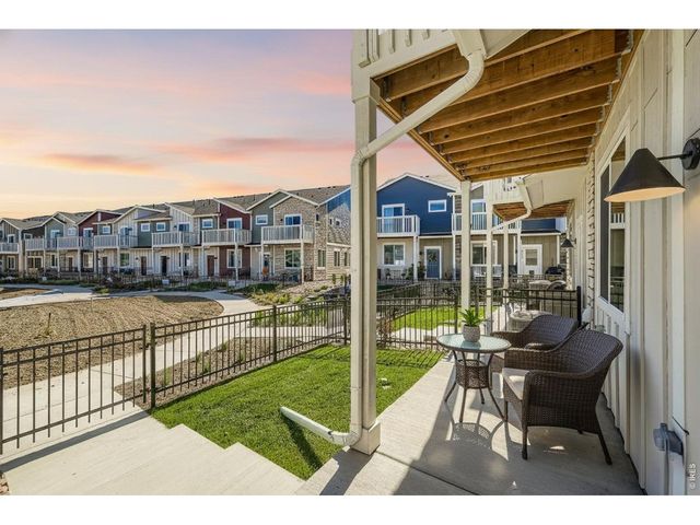 2848 Bear Springs Cir, Longmont, CO 80503