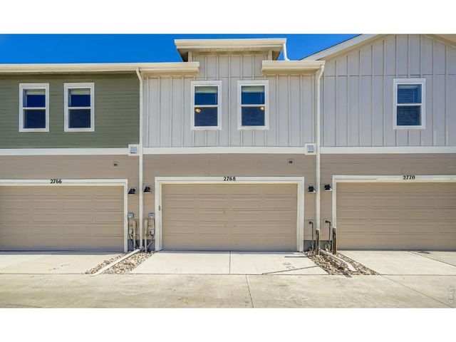2848 Bear Springs Cir, Longmont, CO 80503