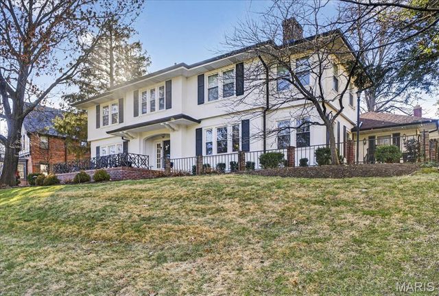 443 Sherwood Drive, Webster Groves, MO 63119