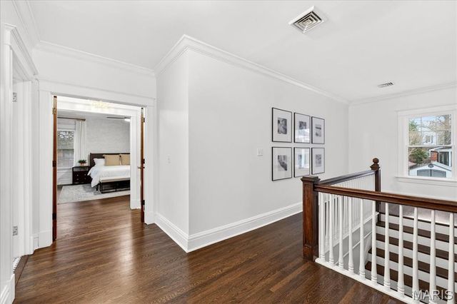 443 Sherwood Drive, Webster Groves, MO 63119