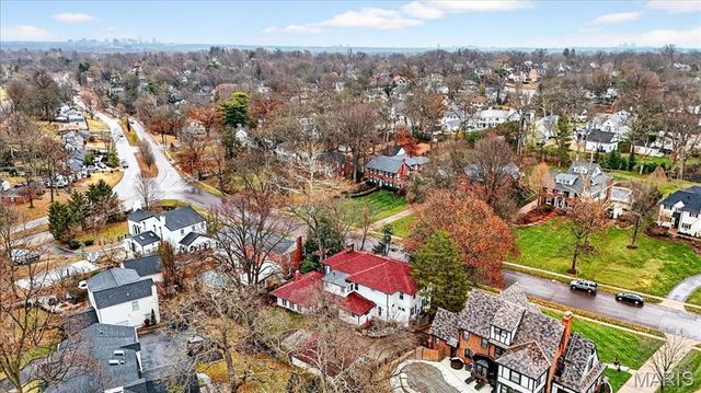 443 Sherwood Drive, Webster Groves, MO 63119