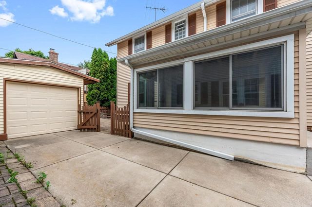 2109 N 53rd STREET, Milwaukee, WI 53208