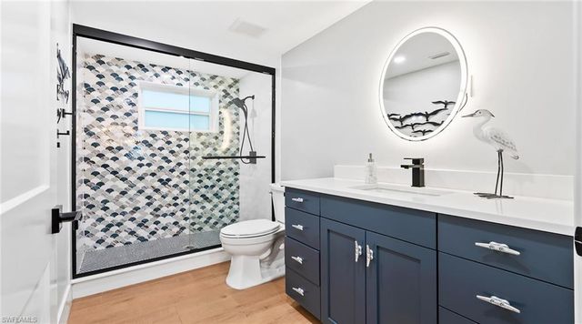 2736 Riverview DR, Naples, FL 34112