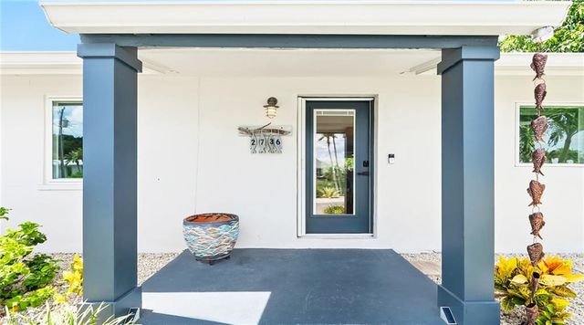 2736 Riverview DR, Naples, FL 34112
