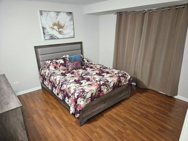 1354 E Washington Street 102, Des Plaines, IL 60016