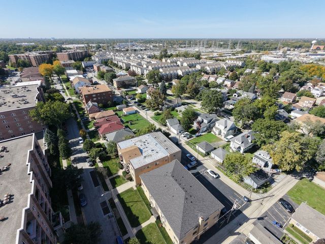 1354 E Washington Street 102, Des Plaines, IL 60016