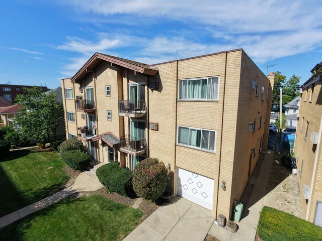 1354 E Washington Street 102, Des Plaines, IL 60016