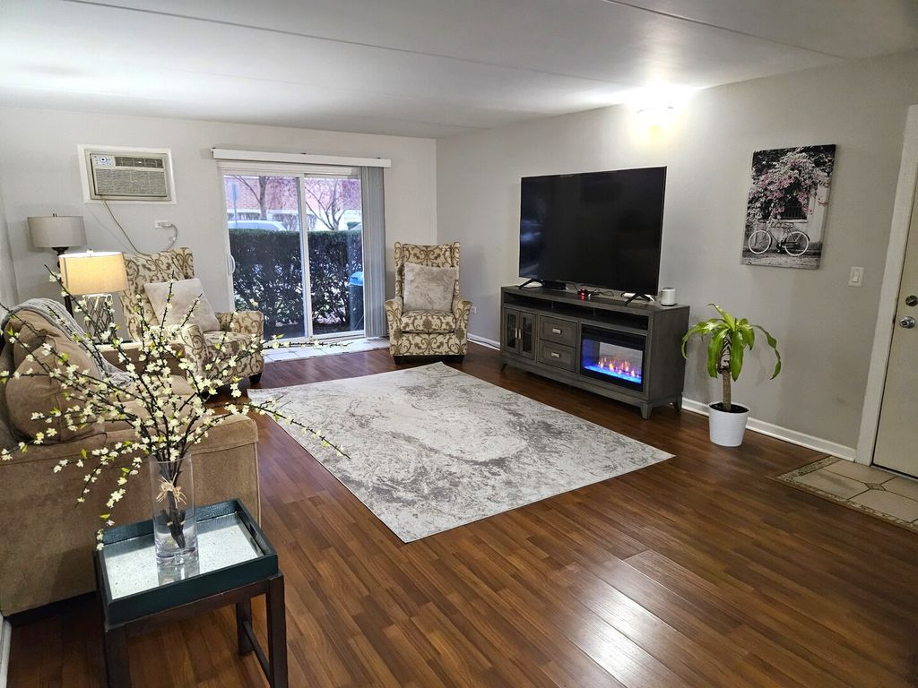 1354 E Washington Street 102, Des Plaines, IL 60016 — photo 4